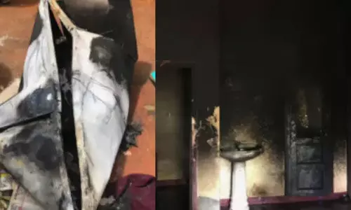 വീടിനുള്ളില്‍ ഫ്രിഡ്ജ് പൊട്ടിത്തെറിച്ചു; ഗൃഹോപകരണങ്ങള്‍ കത്തി നശിച്ചു