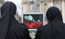 เดฎเดจเตเดทเตเดฏเดเตเดเดเดคเตเดคเต เดเดฐเตเดชเดฃเดคเตเดคเดฟเดฒเตโ เดฐเดฃเตเดเต เดเดจเตเดฏเดพเดธเตเดคเตเดฐเตเดเดณเต เดตเตเดฑเตเดคเตเดตเดฟเดเตเดเต; เดธเตเดคเตเดฐเตเดเดณเตโ เดตเดจเตเดจเดคเต เดธเตเดตเดจเตเดคเด เดเดทเตเดเดชเตเดฐเดเดพเดฐเดฎเตเดจเตเดจเต เดเตเดเดคเดฟ เดฎเดจเตเดทเตเดฏเดเตเดเดเดคเตเดคเต เดเดฐเตเดชเดฃเดคเตเดคเดฟเดฒเตโ เดฐเดฃเตเดเต เดเดจเตเดฏเดพเดธเตเดคเตเดฐเตเดเดณเต เดตเตเดฑเตเดคเตเดตเดฟเดเตเดเต; เดธเตเดคเตเดฐเตเดเดณเตโ เดตเดจเตเดจเดคเต เดธเตเดตเดจเตเดคเด เดเดทเตเดเดชเตเดฐเดเดพเดฐเดฎเตเดจเตเดจเต เดเตเดเดคเดฟ