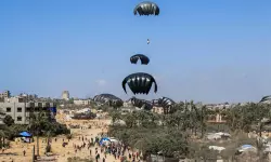 ഗസയില് എയര്ഡ്രോപ്പ് വഴിയുള്ള സഹായം മാത്രം പോരെന്ന് മാക്രോണ് ഗസയില് എയര്ഡ്രോപ്പ് വഴിയുള്ള സഹായം മാത്രം പോരെന്ന് മാക്രോണ്