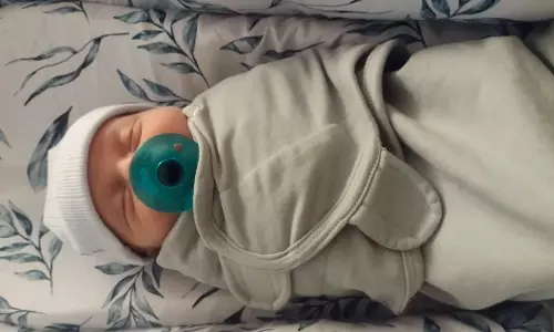 ലോകത്തെ ഏറ്റവും പ്രായം കൂടിയ കുഞ്ഞിനെ വരവേറ്റ് യുഎസ്