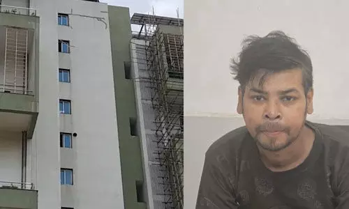 കേന്ദ്രമന്ത്രി നിതിന് ഗഡ്കരിയുടെ വസതിയില് ബോംബ് ഭീഷണി; യുവാവ് അറസ്റ്റില് കേന്ദ്രമന്ത്രി നിതിന് ഗഡ്കരിയുടെ വസതിയില് ബോംബ് ഭീഷണി; യുവാവ് അറസ്റ്റില്