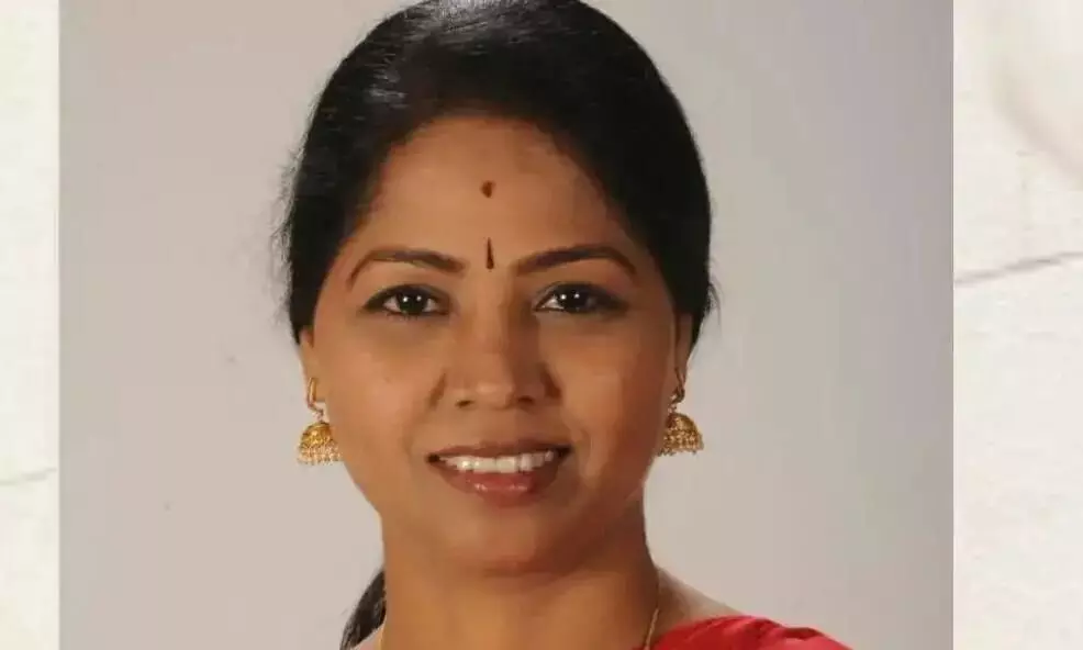 കോണ്ഗ്രസ് എംപിയുടെ കഴുത്തില്നിന്ന് സ്വര്ണമാല പിടിച്ചുപറിച്ചു; സംഭവം രാജ്യതലസ്ഥാനത്ത് കോണ്ഗ്രസ് എംപിയുടെ കഴുത്തില്നിന്ന് സ്വര്ണമാല പിടിച്ചുപറിച്ചു; സംഭവം രാജ്യതലസ്ഥാനത്ത്