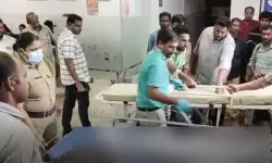 ഇടുക്കിയില് ആറു വയസുകാരി കാറിനുള്ളില് മരിച്ച നിലയില് ഇടുക്കിയില് ആറു വയസുകാരി കാറിനുള്ളില് മരിച്ച നിലയില്