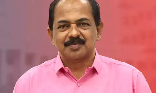 വെളിച്ചെണ്ണയില് ആശ്വാസം; ഓണത്തിന് സബ്സിഡി നിരക്കില് രണ്ട് ലിറ്റര് വെളിച്ചെണ്ണ വെളിച്ചെണ്ണയില് ആശ്വാസം; ഓണത്തിന് സബ്സിഡി നിരക്കില് രണ്ട് ലിറ്റര് വെളിച്ചെണ്ണ