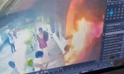 ഒഡീഷയില്‍ വിദ്യാര്‍ഥിനി തീക്കൊളുത്തി മരിച്ച സംഭവം; എബിവിപി നേതാക്കള്‍ അറസ്റ്റില്‍