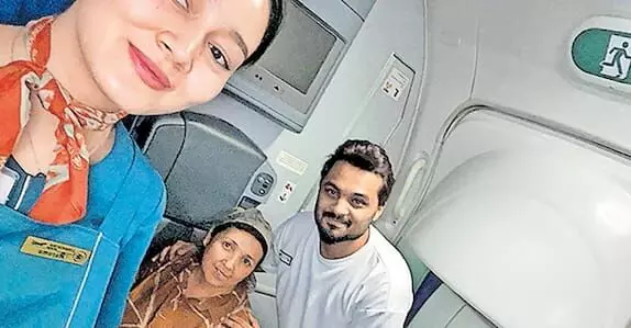 വിമാനത്തിൽ കുഴഞ്ഞുവീണ ഉസ്ബെക്കിസ്ഥാനിക്ക് രക്ഷയായത് മലപ്പുറത്തെ ഡോ.അനീസ് മുഹമ്മദ് വിമാനത്തിൽ കുഴഞ്ഞുവീണ ഉസ്ബെക്കിസ്ഥാനിക്ക് രക്ഷയായത് മലപ്പുറത്തെ ഡോ.അനീസ് മുഹമ്മദ്