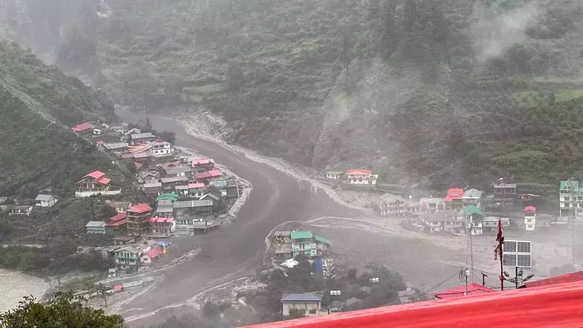 ഉത്തരകാശി മേഘവിസ്ഫോടനം; പത്തോളം സൈനികരെ കാണാതായി ഉത്തരകാശി മേഘവിസ്ഫോടനം; പത്തോളം സൈനികരെ കാണാതായി