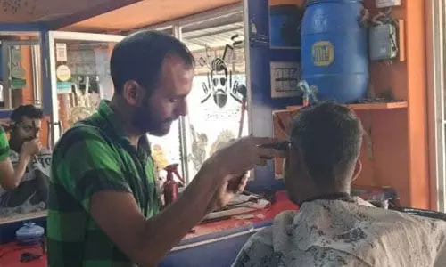 യുപിയിലെ ഗ്രാമത്തില്‍ 64 പേര്‍ക്ക് ഹെപ്പറ്റൈറ്റിസ്; മുടിവെട്ടിലെ പ്രശ്‌നമെന്ന് സംശയം