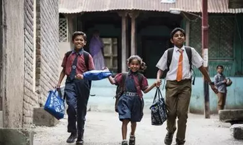 അനാഥരായ കുട്ടികളുടെ സൗജന്യ വിദ്യാഭ്യാസം ഉറപ്പാക്കല്‍; വിജ്ഞാപനം പുറപ്പെടുവിക്കാന്‍ സംസ്ഥാന സര്‍ക്കാരുകളോട് ഉത്തരവിട്ട് കോടതി