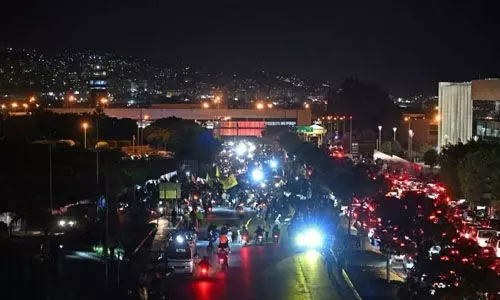 ഹിസ്ബുല്ല ആയുധം താഴെ വയ്ക്കണമെന്ന നിര്‍ദേശത്തിനെതിരേ ജനകീയ പ്രതിഷേധം