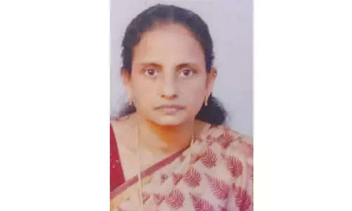 പൊട്ടിവീണ വൈദ്യുതക്കമ്പിയില്നിന്ന് ഷോക്കേറ്റ് വീട്ടമ്മ മരിച്ചു പൊട്ടിവീണ വൈദ്യുതക്കമ്പിയില്നിന്ന് ഷോക്കേറ്റ് വീട്ടമ്മ മരിച്ചു