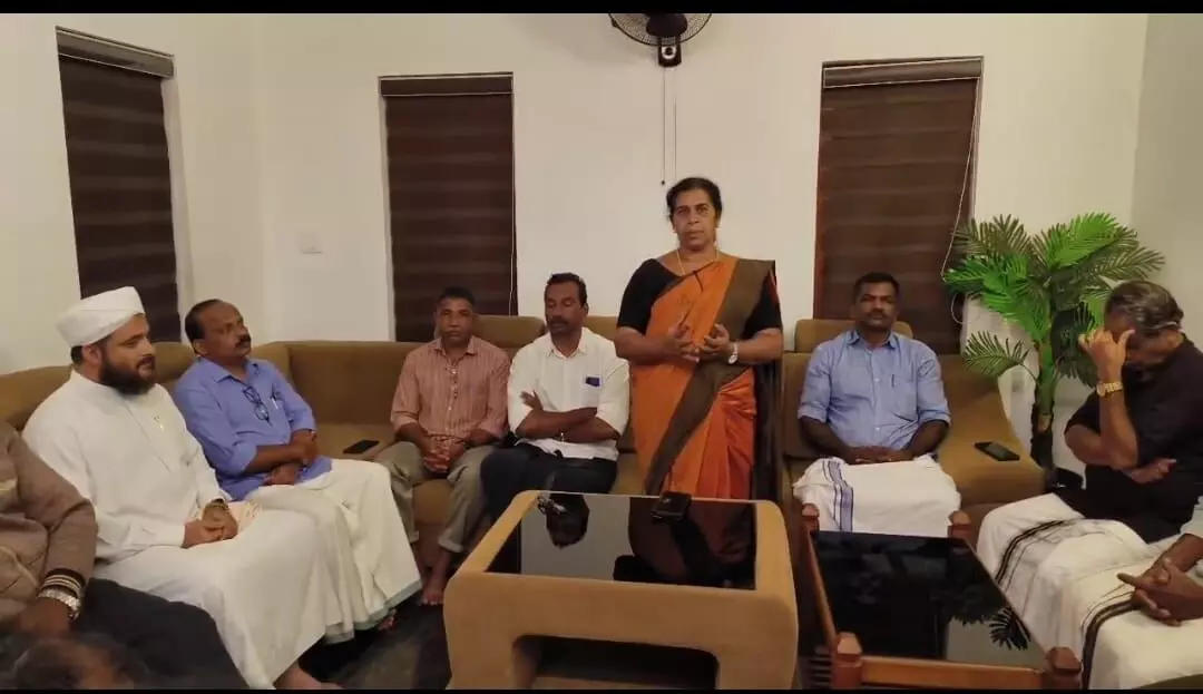 തലപ്പുഴ കാട്ടരിക്കുന്നു പാലം പുതുക്കി പണിയുക - ആക്ഷൻ കമ്മിറ്റി തലപ്പുഴ കാട്ടരിക്കുന്നു പാലം പുതുക്കി പണിയുക - ആക്ഷൻ കമ്മിറ്റി