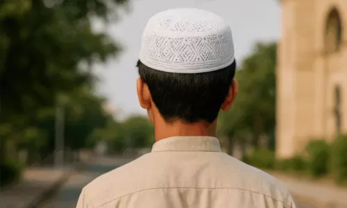 ആധാര് കാര്ഡും ജനനസര്ട്ടിഫിക്കറ്റുമുള്ള ബാലനെ ബംഗ്ലാദേശിലേക്ക് തള്ളിവിട്ടു ആധാര് കാര്ഡും ജനനസര്ട്ടിഫിക്കറ്റുമുള്ള ബാലനെ ബംഗ്ലാദേശിലേക്ക് തള്ളിവിട്ടു