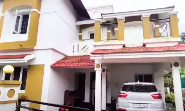 കോട്ടയത്ത് വന്‍ കവര്‍ച്ച; 50 പവന്‍ കവര്‍ന്നു, പിന്നില്‍ അന്യസംസ്ഥാന സംഘമെന്ന് സൂചന