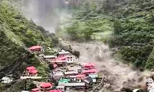 ധാരാലി ദുരന്തം; പെനട്രേറ്റിങ് റഡാറുകൾ ഉപയോഗിച്ചുള്ള രക്ഷാപ്രവർത്തനം പുരോഗമിക്കുന്നു