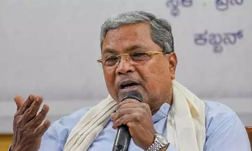 വോട്ടര് പട്ടിക ക്രമക്കേട് അന്വേഷിക്കാന് കര്ണാടക സര്ക്കാര്; അന്വേഷണത്തിന് നിര്ദേശം നല്കി മുഖ്യമന്ത്രി സിദ്ധരാമയ്യ വോട്ടര് പട്ടിക ക്രമക്കേട് അന്വേഷിക്കാന് കര്ണാടക സര്ക്കാര്; അന്വേഷണത്തിന് നിര്ദേശം നല്കി മുഖ്യമന്ത്രി സിദ്ധരാമയ്യ