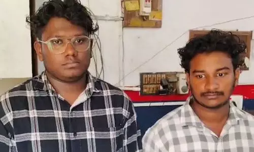 സ്ഥിരമായി കടിക്കാന് വരുന്നു; നായയെ തല്ലിക്കൊന്നവര് പിടിയില് സ്ഥിരമായി കടിക്കാന് വരുന്നു; നായയെ തല്ലിക്കൊന്നവര് പിടിയില്