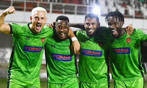 ഗോകുലത്തില്‍ കൂട്ട ഒഴിപ്പിക്കല്‍