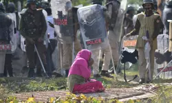 അസമിലെ കുടിയൊഴിപ്പിക്കല്:മകനെ പോലിസ് വെടിവച്ചു കൊന്നതില് ജുഡീഷ്യല് അന്വേഷണം വേണമെന്ന് മാതാവ് അസമിലെ കുടിയൊഴിപ്പിക്കല്:മകനെ പോലിസ് വെടിവച്ചു കൊന്നതില് ജുഡീഷ്യല് അന്വേഷണം വേണമെന്ന് മാതാവ്