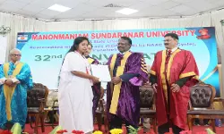 ഗവര്‍ണര്‍ തമിഴ്നാടിനും ജനങ്ങള്‍ക്കും എതിരാണ്; ഗവര്‍ണറില്‍ നിന്ന് സര്‍ട്ടിഫിക്കറ്റ് സ്വീകരിക്കാതെ ഗവേഷക വിദ്യാര്‍ഥി