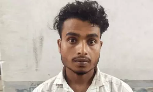 പോക്സോ കേസ് പ്രതി രക്ഷപ്പെട്ടു, ആറുമണിക്കൂറിന് ശേഷം പരിസരത്തെ സ്കൂൾ ശുചിമുറിയിൽ നിന്ന് പിടിക്കപ്പെട്ടു. പോക്സോ കേസ് പ്രതി രക്ഷപ്പെട്ടു, ആറുമണിക്കൂറിന് ശേഷം പരിസരത്തെ സ്കൂൾ ശുചിമുറിയിൽ നിന്ന് പിടിക്കപ്പെട്ടു.