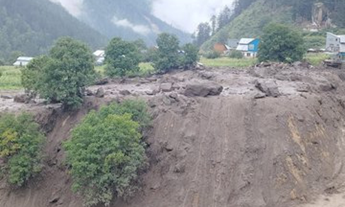 ജമ്മു കശ്മീരിലെ കിഷ്ത്വാറില്‍ വന്‍ മേഘവിസ്‌ഫോടനം;12 മരണം(വിഡിയോ)