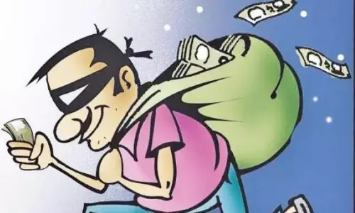 കോഴിക്കോട് നാദാപുരത്ത് ക്ഷേത്രങ്ങളില്‍ വ്യാപകമോഷണം