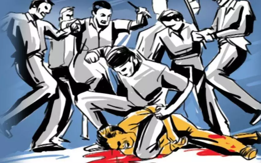 മുസ്ലിം യുവാക്കള്ക്ക് നേരെ ഹിന്ദുത്വ ആക്രമണം മുസ്ലിം യുവാക്കള്ക്ക് നേരെ ഹിന്ദുത്വ ആക്രമണം