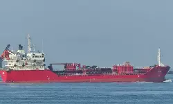 കൊച്ചിക്ക് സമീപം പുറംകടലില് ചരക്കുകപ്പല് ബോട്ടിലിടിച്ച് രണ്ടുപേര്ക്ക് പരിക്ക്; കപ്പല് നിര്ത്താതെ പോയി കൊച്ചിക്ക് സമീപം പുറംകടലില് ചരക്കുകപ്പല് ബോട്ടിലിടിച്ച് രണ്ടുപേര്ക്ക് പരിക്ക്; കപ്പല് നിര്ത്താതെ പോയി