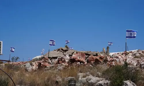 അല് ഖലീലില് പുതിയ ഔട്ട്പോസ്റ്റ് സ്ഥാപിച്ച് ജൂതകുടിയേറ്റക്കാര് അല് ഖലീലില് പുതിയ ഔട്ട്പോസ്റ്റ് സ്ഥാപിച്ച് ജൂതകുടിയേറ്റക്കാര്