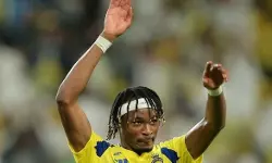 അല്‍ നസറിന് തിരിച്ചടി; മുഹമ്മദ് സിമാകന് പരിക്ക്; സൗദി സൂപ്പര്‍ കപ്പ് നഷ്ടമായേക്കും