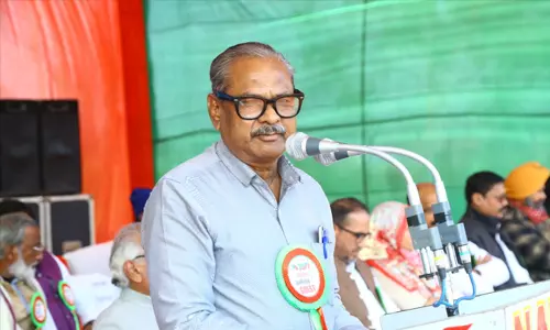 ചെങ്കോട്ടയുടെ കൊത്തളങ്ങളില് നിന്ന് ഉയരുന്നത് അസ്വസ്ഥജനകമായ സൂചനകള്: എസ്ഡിപിഐ ചെങ്കോട്ടയുടെ കൊത്തളങ്ങളില് നിന്ന് ഉയരുന്നത് അസ്വസ്ഥജനകമായ സൂചനകള്: എസ്ഡിപിഐ