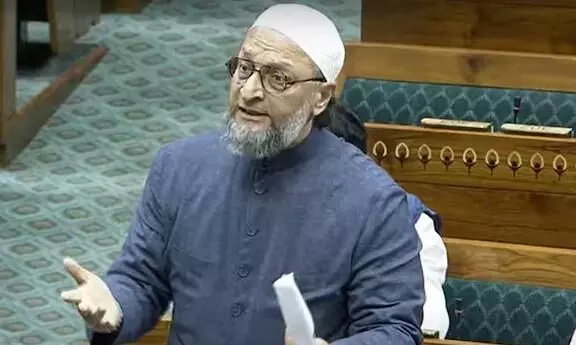 അറസ്റ്റിലായ മന്ത്രിമാരെ പുറത്താക്കാനുള്ള ബില്ല്; ഗസ്റ്റപ്പോ ബൂംമെന്ന് ഉവൈസി അറസ്റ്റിലായ മന്ത്രിമാരെ പുറത്താക്കാനുള്ള ബില്ല്; ഗസ്റ്റപ്പോ ബൂംമെന്ന് ഉവൈസി