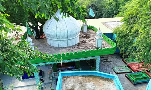 മെഹ്റോളിയിലെ പുരാതന ദര്ഗകളില് ആര്ക്കിയോളജിക്കല് സര്വേ അറ്റകുറ്റപണികള് നടത്തണം: സുപ്രിംകോടതി മെഹ്റോളിയിലെ പുരാതന ദര്ഗകളില് ആര്ക്കിയോളജിക്കല് സര്വേ അറ്റകുറ്റപണികള് നടത്തണം: സുപ്രിംകോടതി