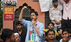 എഎംയു മുന് വിദ്യാര്ഥി നേതാവ് തല്ഹ മന്നനെതിരേ കേസെടുത്ത് പോലിസ് എഎംയു മുന് വിദ്യാര്ഥി നേതാവ് തല്ഹ മന്നനെതിരേ കേസെടുത്ത് പോലിസ്