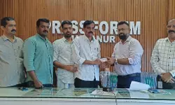 മട്ടന്നൂരിലെ മാധ്യമപ്രവര്ത്തകര്ക്ക് ആരോഗ്യ കാര്ഡ് വിതരണം നടത്തി മട്ടന്നൂരിലെ മാധ്യമപ്രവര്ത്തകര്ക്ക് ആരോഗ്യ കാര്ഡ് വിതരണം നടത്തി