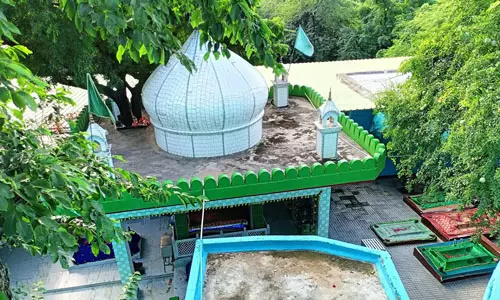 മെഹ്‌റോളിയിലെ പുരാതന ദര്‍ഗകളില്‍ ആര്‍ക്കിയോളജിക്കല്‍ സര്‍വേ അറ്റകുറ്റപണികള്‍ നടത്തണം: സുപ്രിംകോടതി