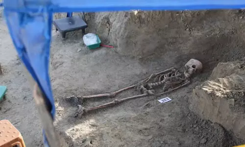 ശ്രീലങ്കയില് തമിഴരെ കൂട്ടക്കൊല ചെയ്ത് കുഴിച്ചിട്ട സ്ഥലം കണ്ടെത്തി; 141 അസ്ഥിക്കൂടങ്ങളെന്ന് അധികൃതര് ശ്രീലങ്കയില് തമിഴരെ കൂട്ടക്കൊല ചെയ്ത് കുഴിച്ചിട്ട സ്ഥലം കണ്ടെത്തി; 141 അസ്ഥിക്കൂടങ്ങളെന്ന് അധികൃതര്