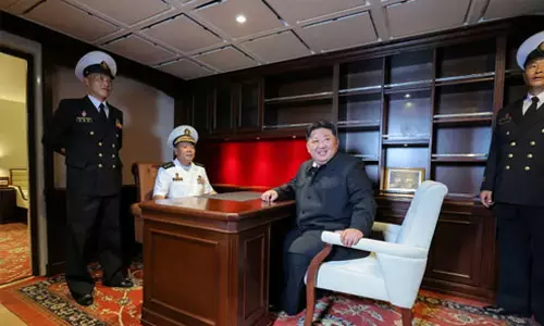 പുതിയ മിസൈലുകള്‍ പരീക്ഷിച്ച് ഉത്തരകൊറിയ