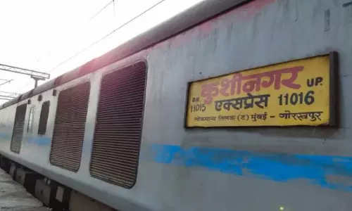 അഞ്ചുവയസുകാരനെ  എസി കോച്ചിലെ ശുചിമുറിയിൽ മരിച്ച നിലയിൽ കണ്ടെത്തി