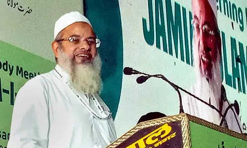 മൗലാന മഹ്മൂദ് മദനിയെ ബംഗ്ലാദേശിലേക്ക് നാടുകടത്തുമെന്ന് അസം മുഖ്യമന്ത്രി ഹിമാന്ത ബിശ്വ ശര്മ മൗലാന മഹ്മൂദ് മദനിയെ ബംഗ്ലാദേശിലേക്ക് നാടുകടത്തുമെന്ന് അസം മുഖ്യമന്ത്രി ഹിമാന്ത ബിശ്വ ശര്മ