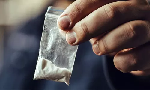 കൊല്ലം നഗരത്തിൽ എംഡിഎംഎയുമായി യുവാവ് പിടിയിൽ; 75 ഗ്രാം മയക്കുമരുന്ന് പിടിച്ചെടുത്തു കൊല്ലം നഗരത്തിൽ എംഡിഎംഎയുമായി യുവാവ് പിടിയിൽ; 75 ഗ്രാം മയക്കുമരുന്ന് പിടിച്ചെടുത്തു