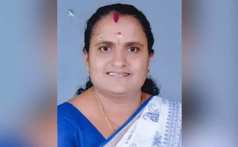 ആര്യനാട്ട് കോണ്ഗ്രസ് വാര്ഡ് മെമ്പര് ജീവനൊടുക്കി ആര്യനാട്ട് കോണ്ഗ്രസ് വാര്ഡ് മെമ്പര് ജീവനൊടുക്കി