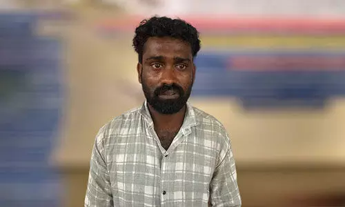 ലാബ് ജീവനക്കാരിയെ കയറിപ്പിടിച്ചയാള് അറസ്റ്റില് ലാബ് ജീവനക്കാരിയെ കയറിപ്പിടിച്ചയാള് അറസ്റ്റില്