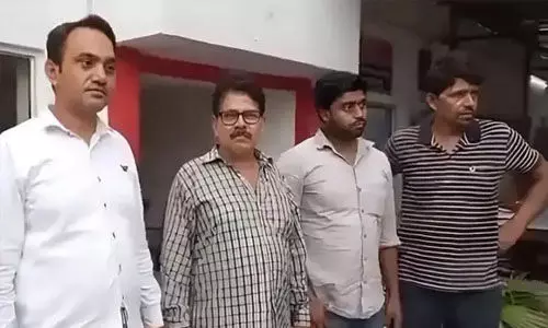 ഉദയ്പൂര് ഫയല്സിന്റെ പോസ്റ്ററുകള് കത്തിച്ചവര്ക്കെതിരേ കേസ് ഉദയ്പൂര് ഫയല്സിന്റെ പോസ്റ്ററുകള് കത്തിച്ചവര്ക്കെതിരേ കേസ്