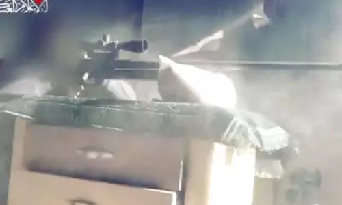 അഞ്ച് ഇസ്രായേലി സൈനികരെ ഇല്ലാതാക്കുന്നതിന്റെ ദൃശ്യം പുറത്തുവിട്ട് ഹമാസ് (വീഡിയോ) അഞ്ച് ഇസ്രായേലി സൈനികരെ ഇല്ലാതാക്കുന്നതിന്റെ ദൃശ്യം പുറത്തുവിട്ട് ഹമാസ് (വീഡിയോ)