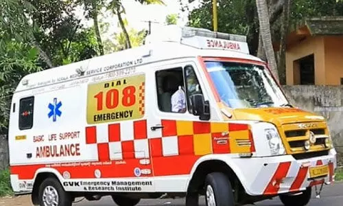 108 ആംബുലന്‍സ് പദ്ധതിയില്‍ 250 കോടിയുടെ തട്ടിപ്പെന്ന് രമേശ് ചെന്നിത്തല