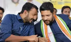 വടകരയില്‍ ഷാഫി പറമ്പില്‍ എംപിക്കുനേരെ പ്രതിഷേധം; അങ്ങനെ പേടിച്ച് പോകുന്നവരല്ല തങ്ങളെന്ന് ഷാഫി പറമ്പില്‍