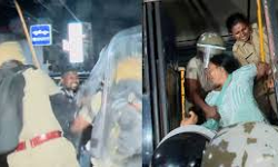 യൂത്ത് കോണ്‍ഗ്രസിന്റെ ക്ലിഫ് ഹൗസ് മാര്‍ച്ചില്‍ കേസ്