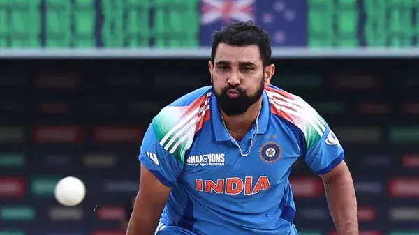 റമദാന് കാലത്ത് മല്സരത്തിനിടെ വെള്ളം കുടിച്ച സംഭവം; വിവാദത്തില് ആദ്യമായി പ്രതികരിച്ച് ക്രിക്കറ്റ് താരം മുഹമ്മദ് ഷമി റമദാന് കാലത്ത് മല്സരത്തിനിടെ വെള്ളം കുടിച്ച സംഭവം; വിവാദത്തില് ആദ്യമായി പ്രതികരിച്ച് ക്രിക്കറ്റ് താരം മുഹമ്മദ് ഷമി